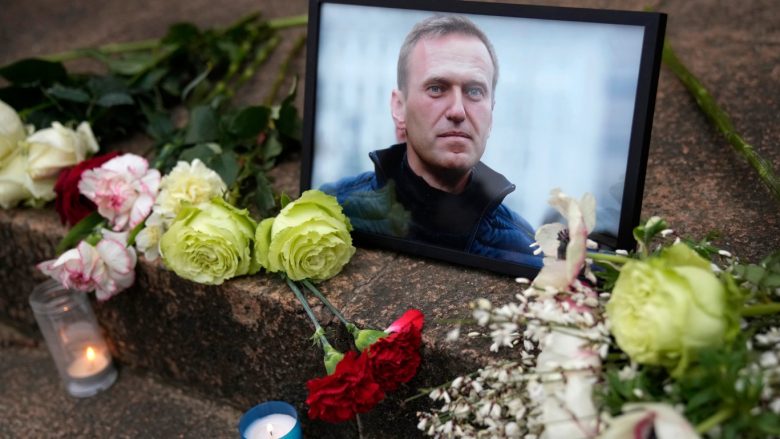 Reagon Kremlini pas pretendimeve se Navalny është helmuar