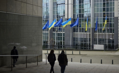 BE do të propozojë sanksione të reja kundër Rusisë