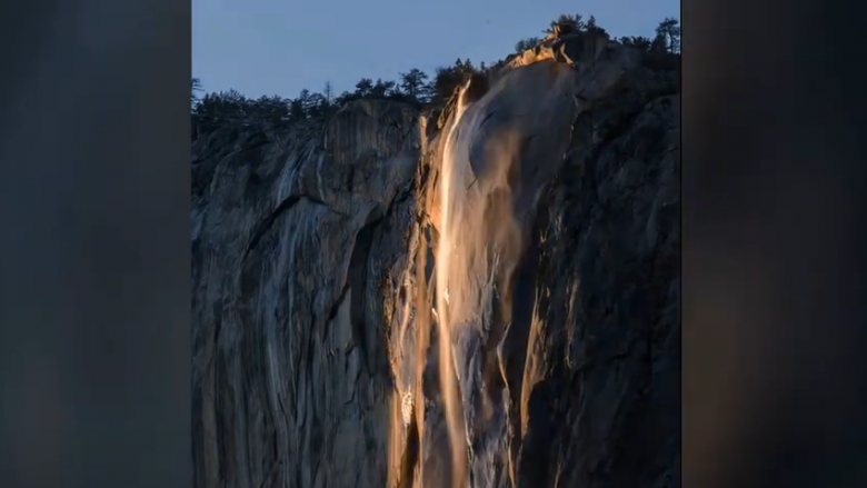Ujëvara e Kalifornisë shndërrohet në ujëvarë nga e cila rrjedh “zjarr” gjatë një fenomeni të rrallë