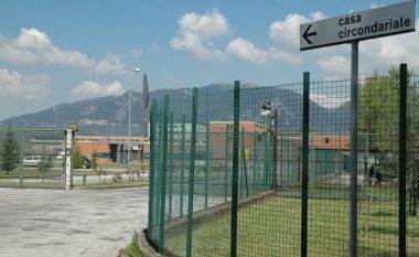 E burgosën për grabitje në Itali, i jep fund jetës në qeli 46-vjeçari shqiptar