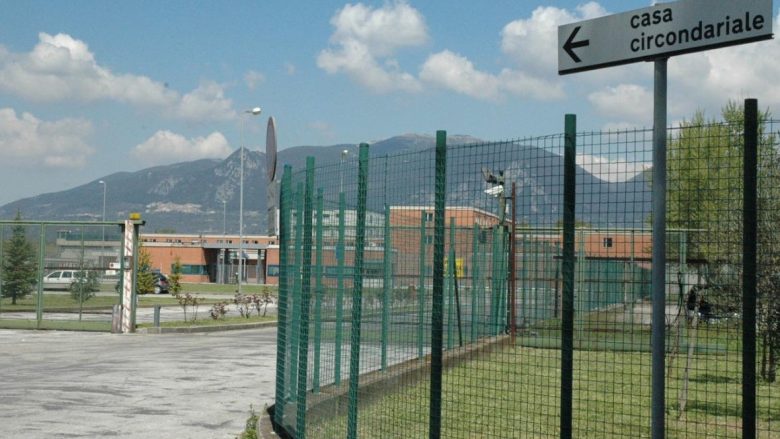 E burgosën për grabitje në Itali, i jep fund jetës në qeli 46-vjeçari shqiptar