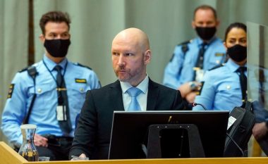 Breivik humbet çështjen kundër shtetit për kushtet e burgut