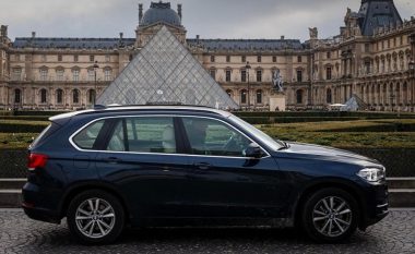 Deri në 250 euro parkingu për gjashtë orë në Paris – ky çmim vlen vetëm për një lloj të veturës
