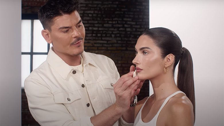 Këshillat e artistit të grimit të Kim Kardashian-it bëhen virale: Ja si t’i bëni buzët tuaja të dallohen me grim