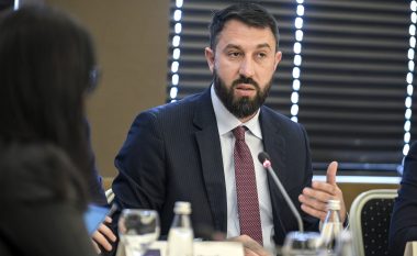 Mosraportimi i komunave në sistemin për performancë, Krasniqi: Do të ketë masa penalizuese