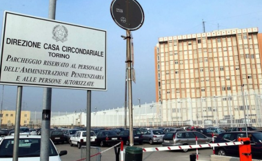 “Më ktheni në Shqipëri”, i burgosuri në burgun e Torinos prej një muaji në grevë