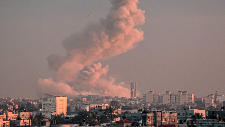 Vijnë paralajmërimet e para në rast të zgjerimit të operacionit tokësor izraelit në Rafah