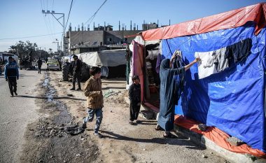 Qyteti i tendave që strehon më shumë se 1 milion palestinezë po zgjerohet me shpejtësi, tregojnë imazhet satelitore