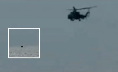 Ukraina rrëzon edhe dy aeroplanë luftarakë rusë - pamje që thuhet se tregojnë një nga pilotët “me fytyrën poshtë” në det
