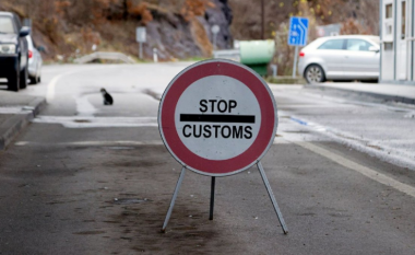 Serbia pretendon se iu prish sistemi i doganës, bllokohen kamionët me mallra në Jarinë
