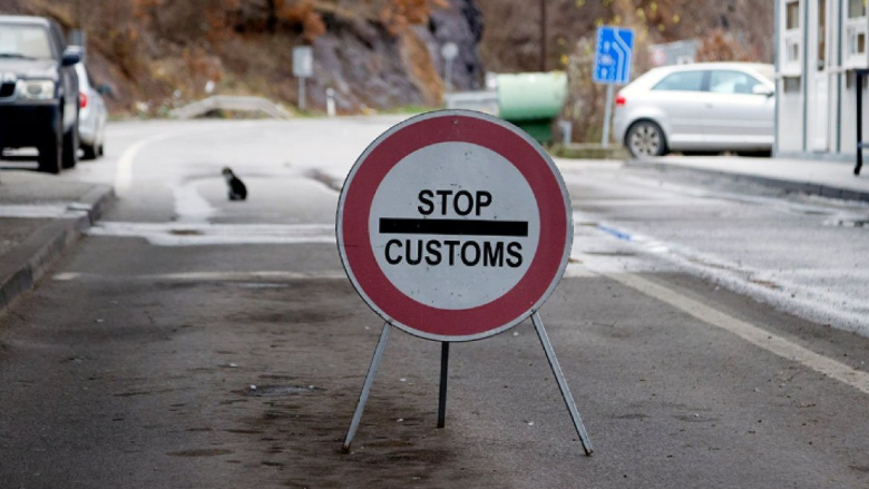 Serbia pretendon se iu prish sistemi i doganës, bllokohen kamionët me mallra në Jarinë