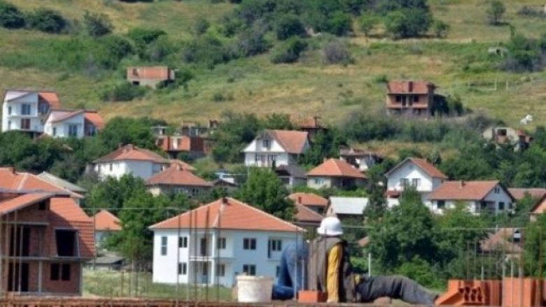 Shqiptarët e veriut të entuziazmuar për rikthim në shtëpitë e tyre