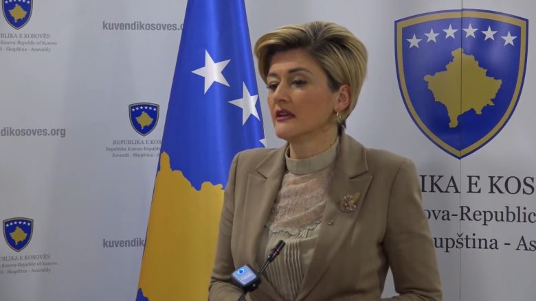 Kusari-Lila për dinarin: Është çështje e Kosovës, komunikimi me SHBA-në vazhdon