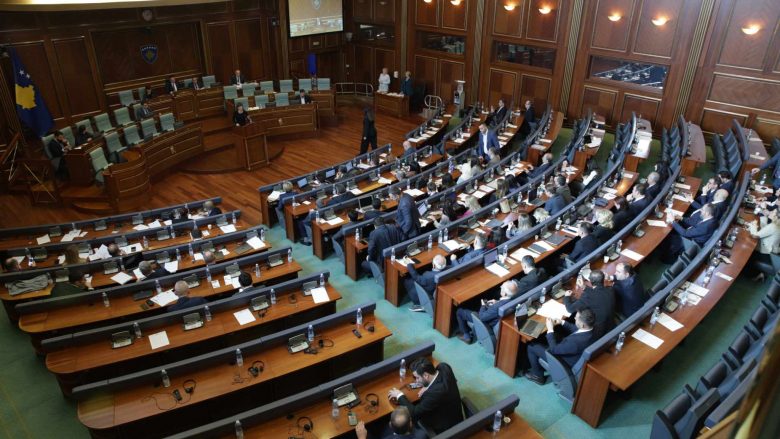 Viti i ri vazhdon me avazin e vjetër në Kuvendin e Kosovës, pozita e opozita s’merren vesh për ligje të rëndësishme