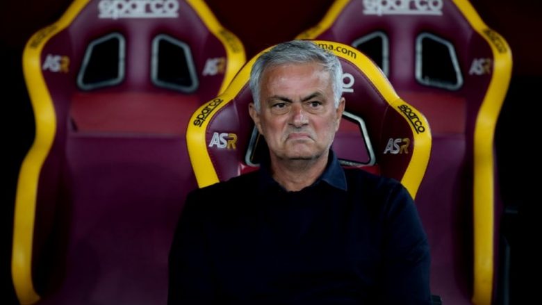 “Mourinho më quajti tradhtar rreth tetë herë në dhomat e zhveshjes dhe kurrë nuk kërkoi falje”, ish-lojtari i Romës zbulon se si mbeti i tronditur