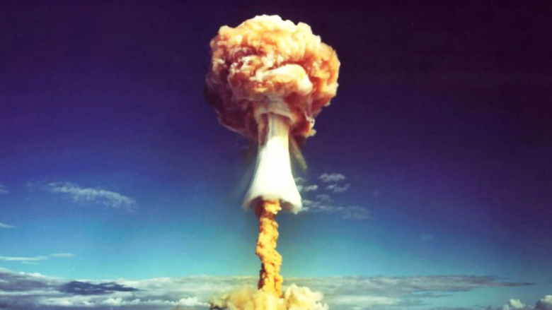 Nëse shpërthen një bombë bërthamore, sa kohë do t’i duhej zhurmës të vijë deri tek veshi i njeriut?