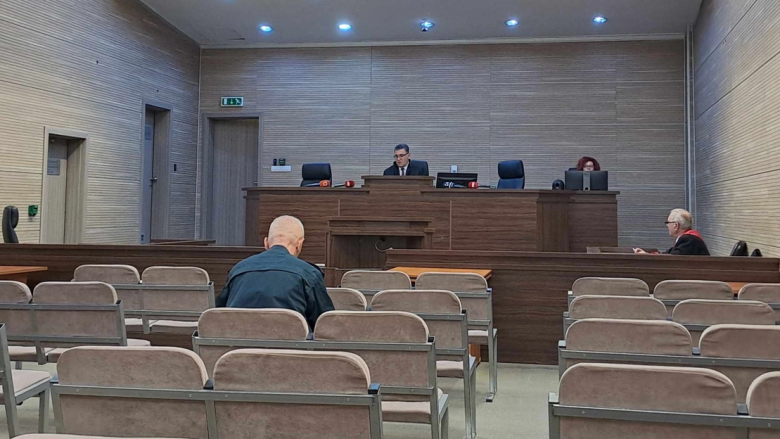 Mungon prokurori, dështon shqyrtimi fillestar ndaj serbit të akuzuar për krime lufte në Kosovë