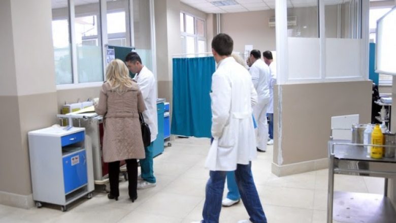 Klinika e Urologjisë – tetë dhoma për pacientë, nëntë për personel