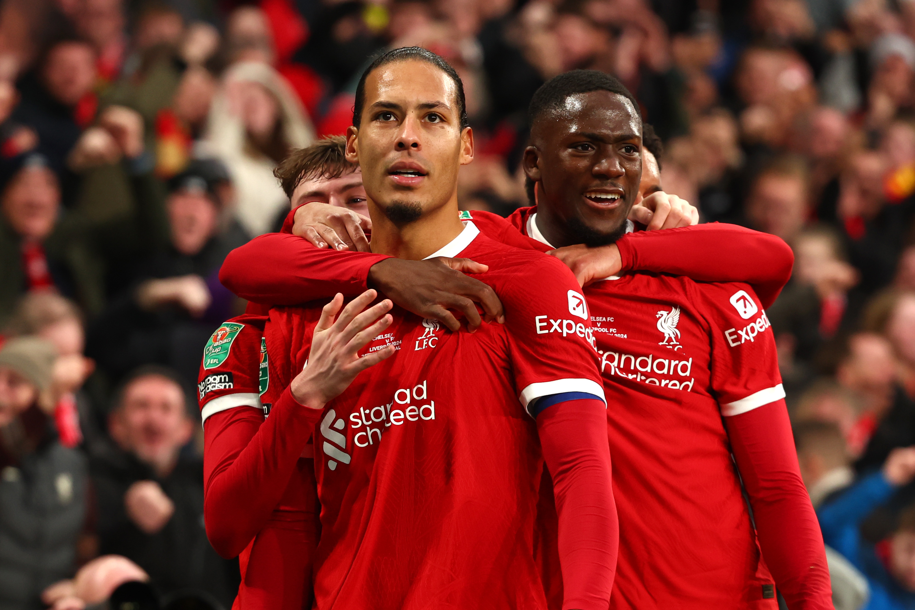 Van Dijk, heroi i Liverpoolit: Reds mposhtin Chelsean dhe fitojnë Carabao Cup