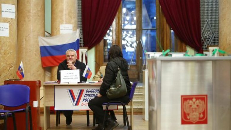 Stojkoviq: Vuçiq nuk do ta arrestojë Radoiçiqin, avokatin e tij e dërgon si vëzhgues të zgjedhjeve në Rusi