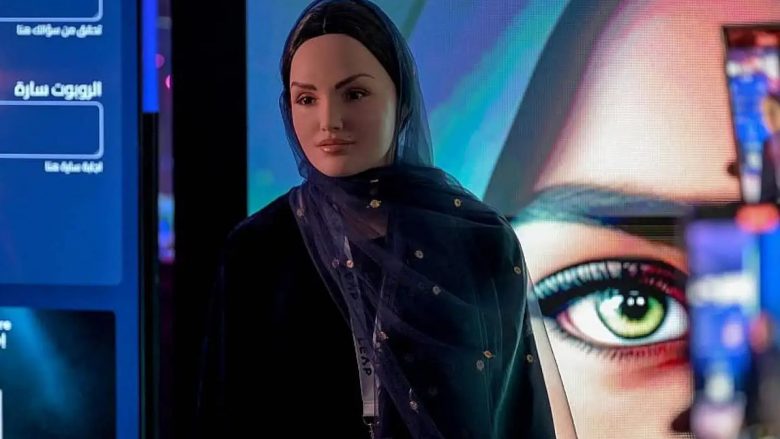 Arabia Saudite prezanton robotin humanoid “femër” – është e programuar të mos flet për seks dhe politikë