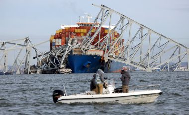 Përplasja e anijes në urën e famshme në Baltimore, gjashtë persona po konsiderohen të zhdukur
