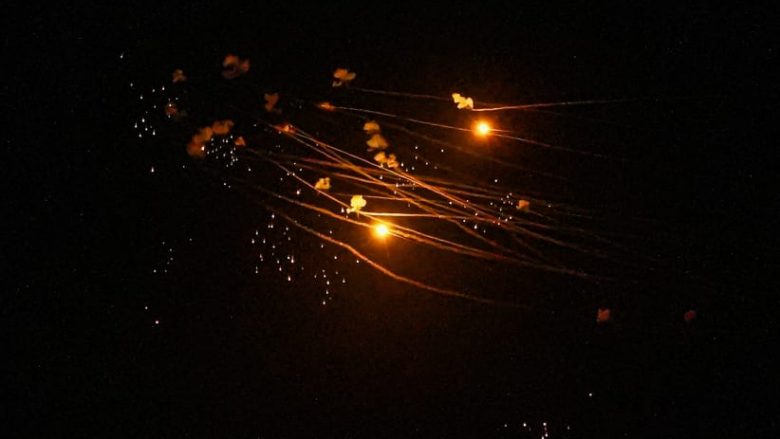 Hezbollahu shkrep 30 raketa mbi territorin izraelit, shkatërrohen në ajër nga Iron Dome