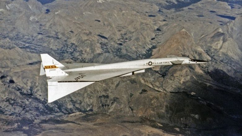 Aeroplani supersonik që ishte më i shpejtë se Concorde