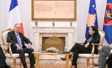 Osmani dhe emisari francez për Ballkanin Perëndimor, bisedojnë për anëtarësimin e Kosovës në institucionet euroatlantike