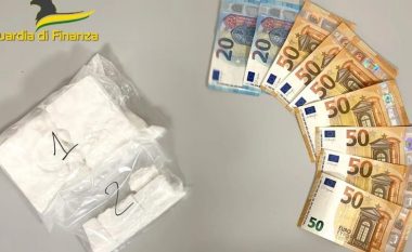 Arrestohet shqiptari në Itali! Korrieri i drogës me 100 mijë euro kokainë po e çonte nga Vicenza në Trento