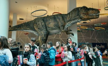 DinoStar dhe CineBot erdhën në CineStar Megaplex në Prishtina Mall