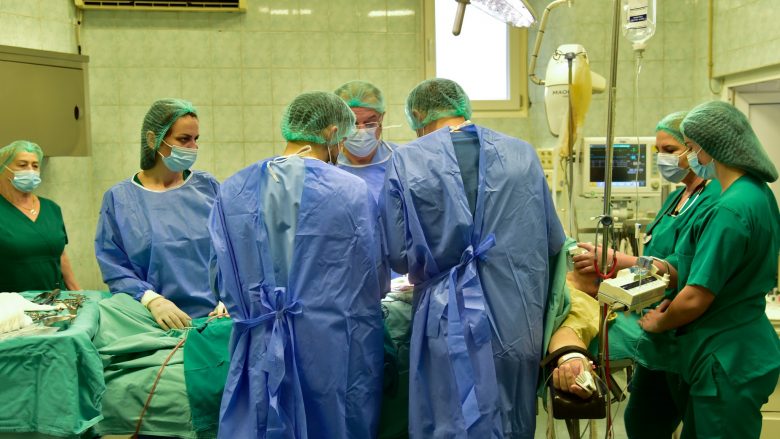 Brenda një dite, Spitali i Pejës thotë se ka kryer 15 operime të ndërlikuara