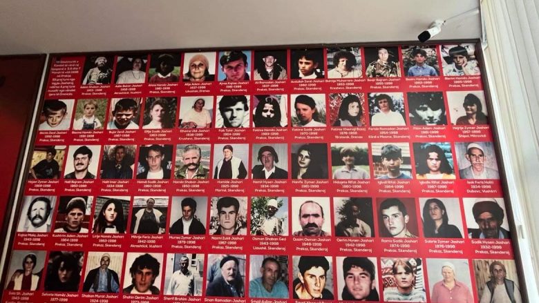 “Sërish vjen marsi”, Prokuroria Speciale ende pa aktakuzë për masakrën e Prekazit edhe 26 vjet pas