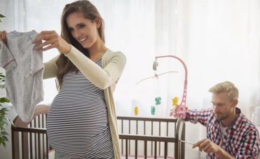 Java e 38-të e shtatzënisë: Bebja juaj pret një moment për të hyrë në botë, por ju duhet t'i kushtoni vëmendje disa simptomave