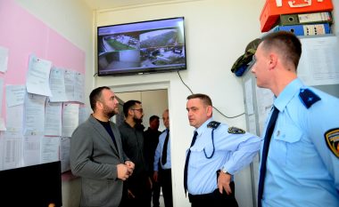 Toshkovski në vizitë në stacionet policore të mbikëqyrjes kufitare Tanushevci dhe Bllacë