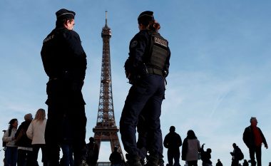 Franca ngre alarmin për terror në nivelin më të lartë