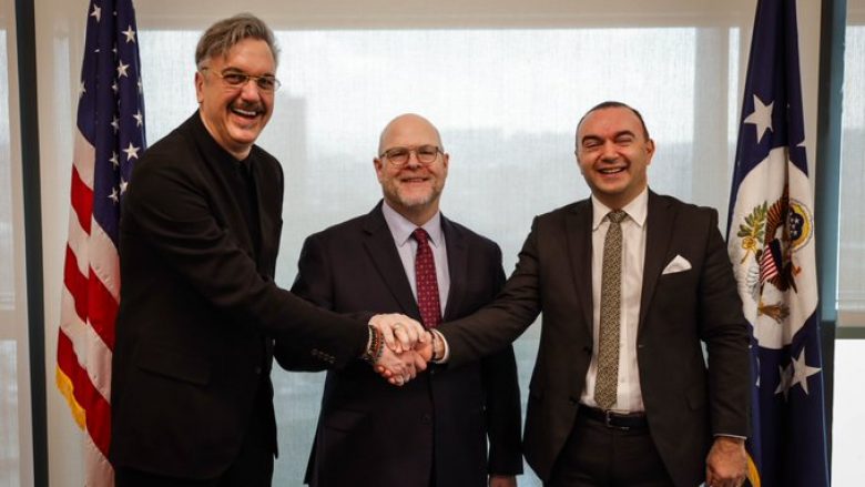 Hovenier takon drejtuesit e Odës Ekonomike në Kosovë dhe Serbi – flasin për përmirësim të bashkëpunimit