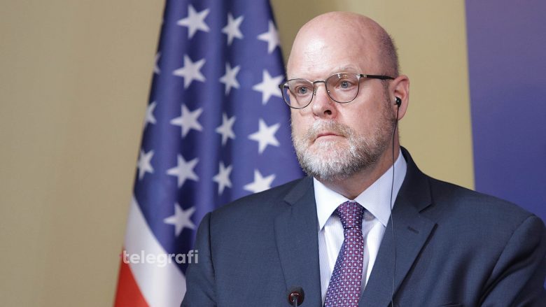 Ambasadori i SHBA-së deklarohet lidhur me takimin e Gjuriqit me Radoiçiqin