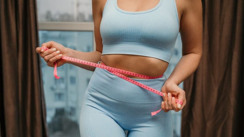 Dieta e liposuksionit – përfitimet, ushqimi dhe menyja