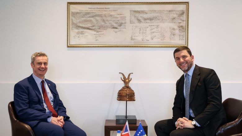 Krasniqi takon ambasadorin e ri britanik, i dëshiron mision të suksesshëm në Kosovë