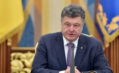 Poroshenko: Humbja e Ukrainës mund të çojë në "futjen e çizmeve ruse në territorin e NATO-s"