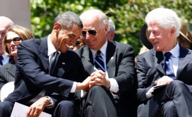 Obama dhe Clinton i dalin në ndihmë Bidenit - një foto me tre presidentët amerikanë do të kushtojë 100 mijë dollarë