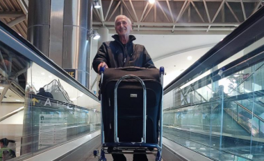 Rrëfimi për të moshuarin që përfundoi duke jetuar për nëntë muaj në një aeroport të Italisë – dhe tani ka një lajm të mirë për të