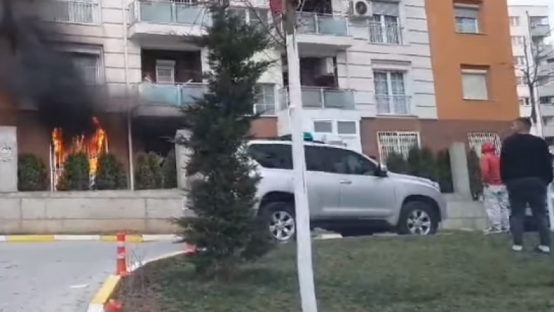 Policia jep detaje nga shpërthimi i zjarrit në një banesë në Prishtinë