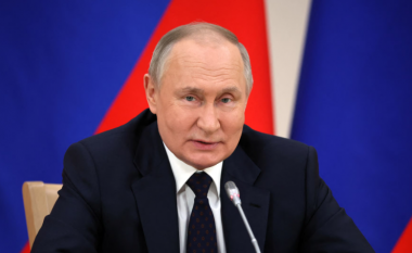 Rezultatet e zgjedhjeve në Rusi janë një “falsifikim i plotë” dhe votat janë manipuluar, thotë eksperti perëndimor