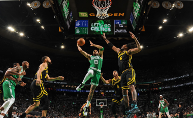 Boston Celtics merr fitore të pabesueshme me 52 pikë epërsi ndaj Golden State Warriors