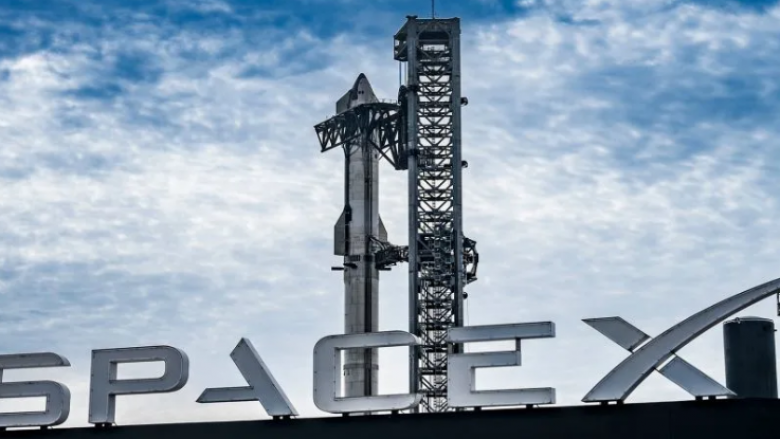 SpaceX merr ‘dritën e gjelbërt’ për një fluturim të tretë