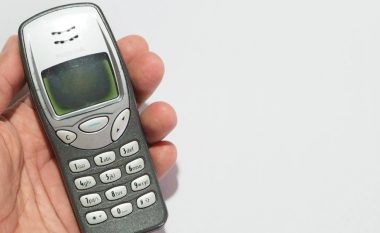 Rikthehet telefoni legjendar Nokia 3210