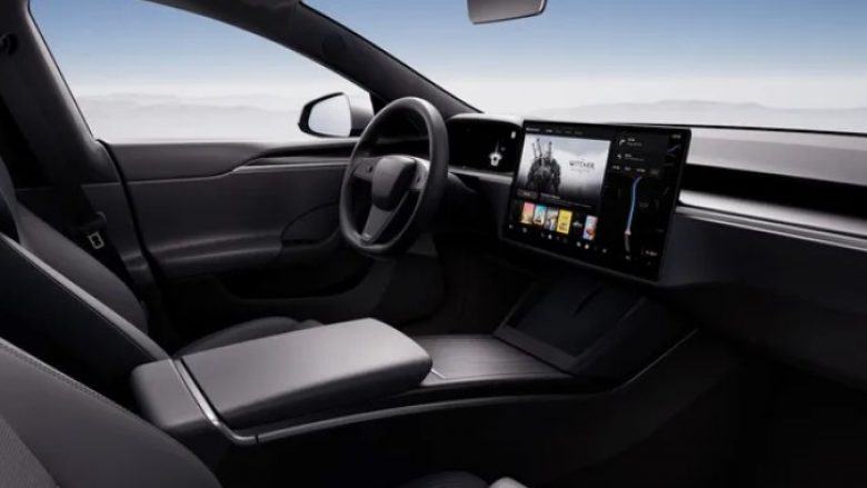 Zvogëlohet dominimi i ekraneve në automjete – çfarë duhet të kenë veturat për vlerësim maksimal të sigurisë