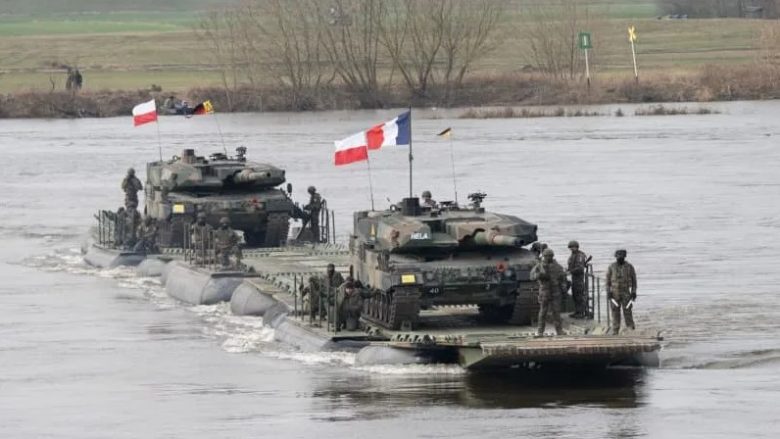 Trupat e NATO-s kaluan lumin Vistula të Polonisë në “stërvitjen më të madhe e NATO-s që nga Lufta e Ftohtë”